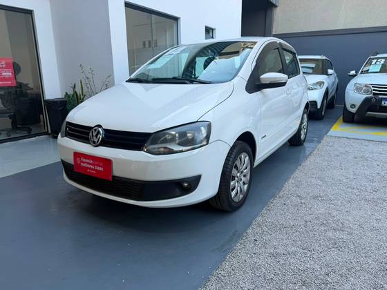 VOLKSWAGEN FOX 1.6 MI 8V FLEX 4P AUTOMATIZADO VOLKSWAGEN FOX 1.6 MI 8V FLEX 4P AUTOMATIZADO